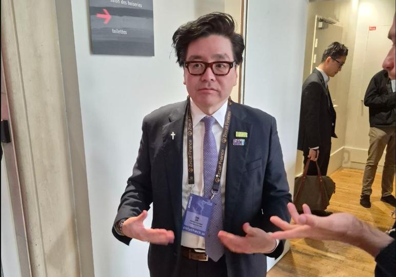 Tom Lee : les ventes de Bitcoin de Michael Saylor, un comportement typique de creux de marché